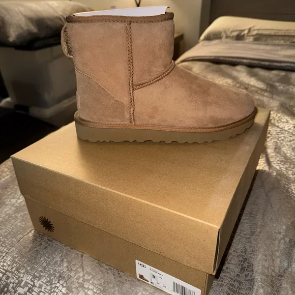 UGG Classic Mini 2 Chestnut Boots - Picture 1 of 2